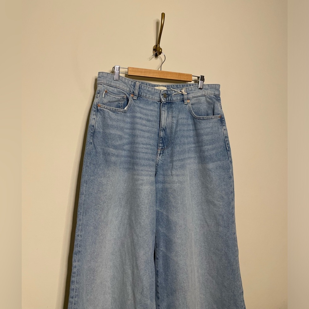 DL1961 Lucila Wide Leg Ultra High Rise in Clear Skies - Picture 6 of 10